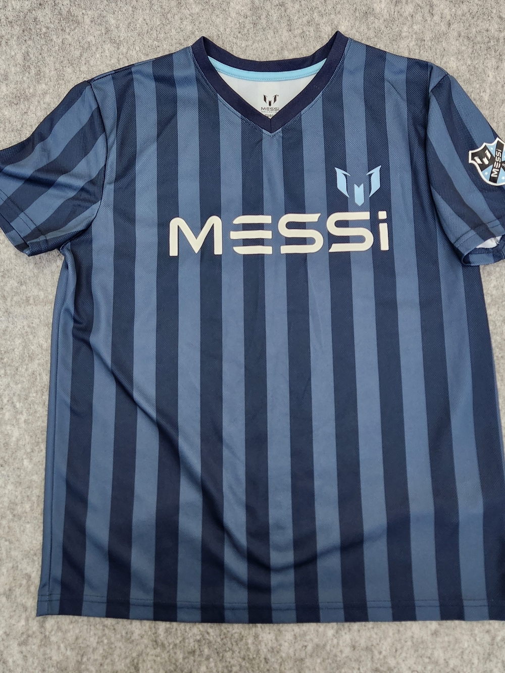 Messi Collection Lionel Messi Jersey #10 Youth XL 18 Blue Stripes Soccer FIFA